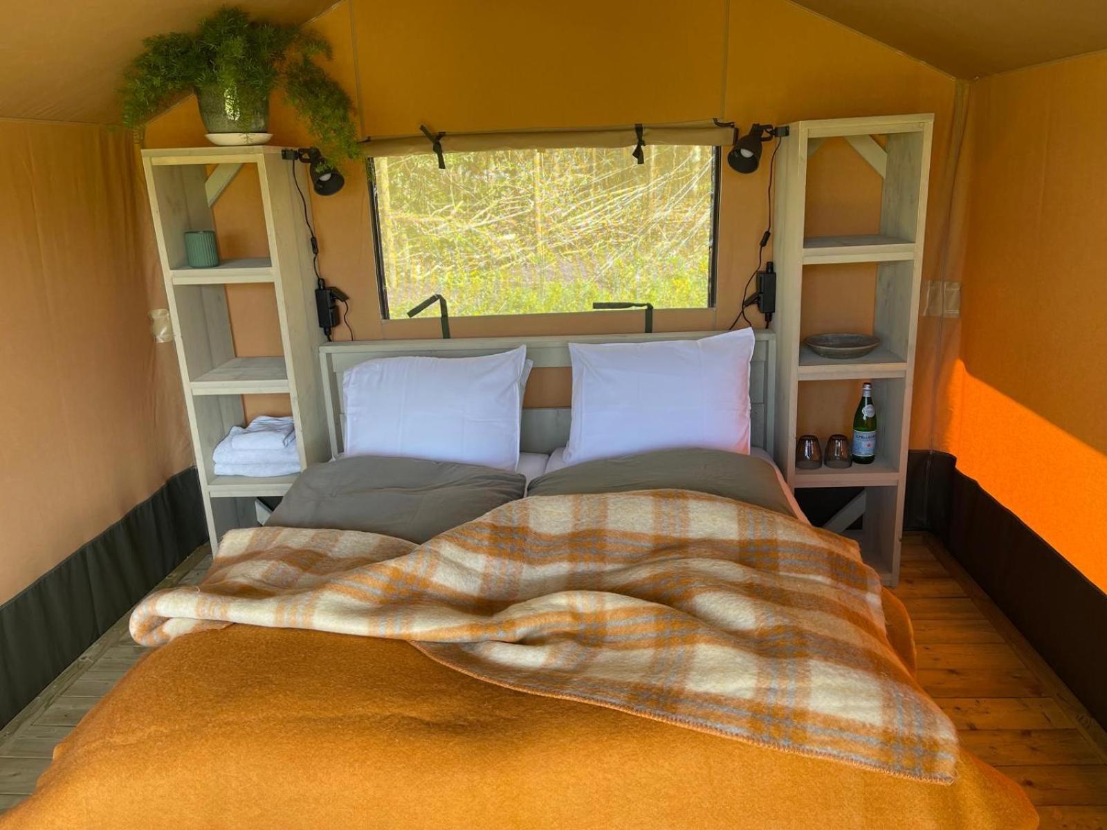 Camping Zee Van Tijd Holwerd Eksteriør bilde
