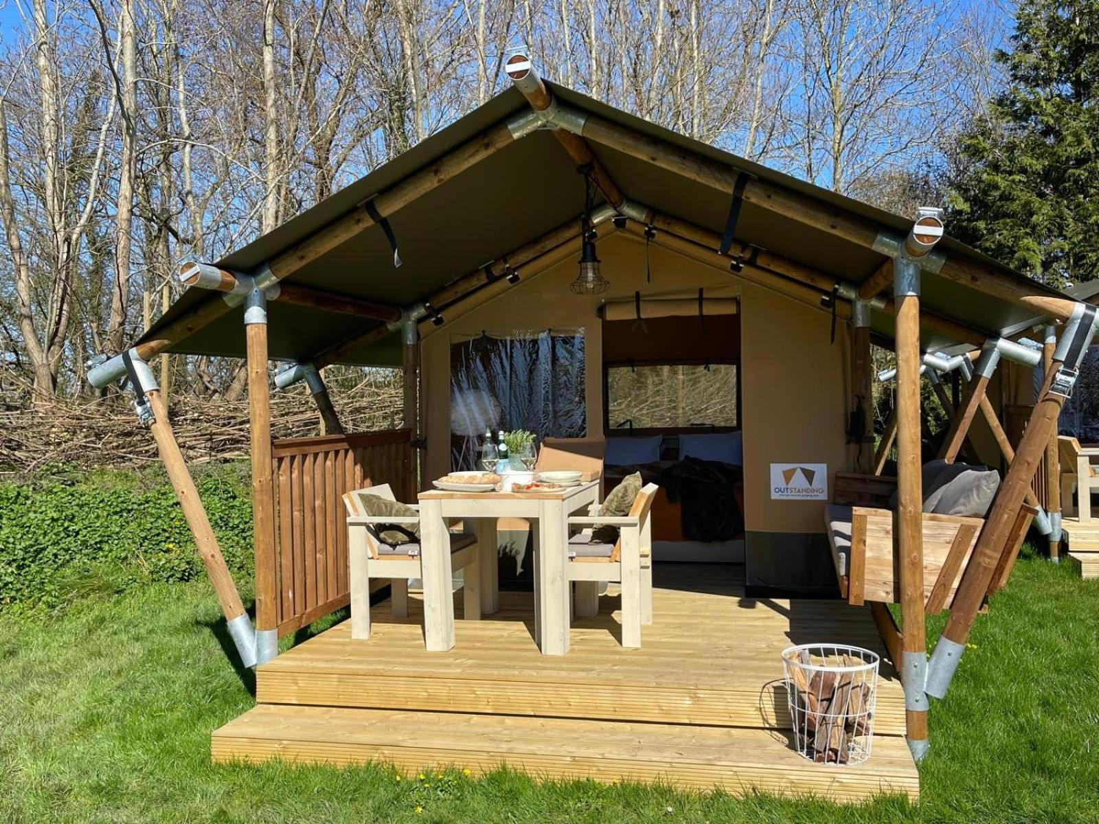 Camping Zee Van Tijd Holwerd Eksteriør bilde