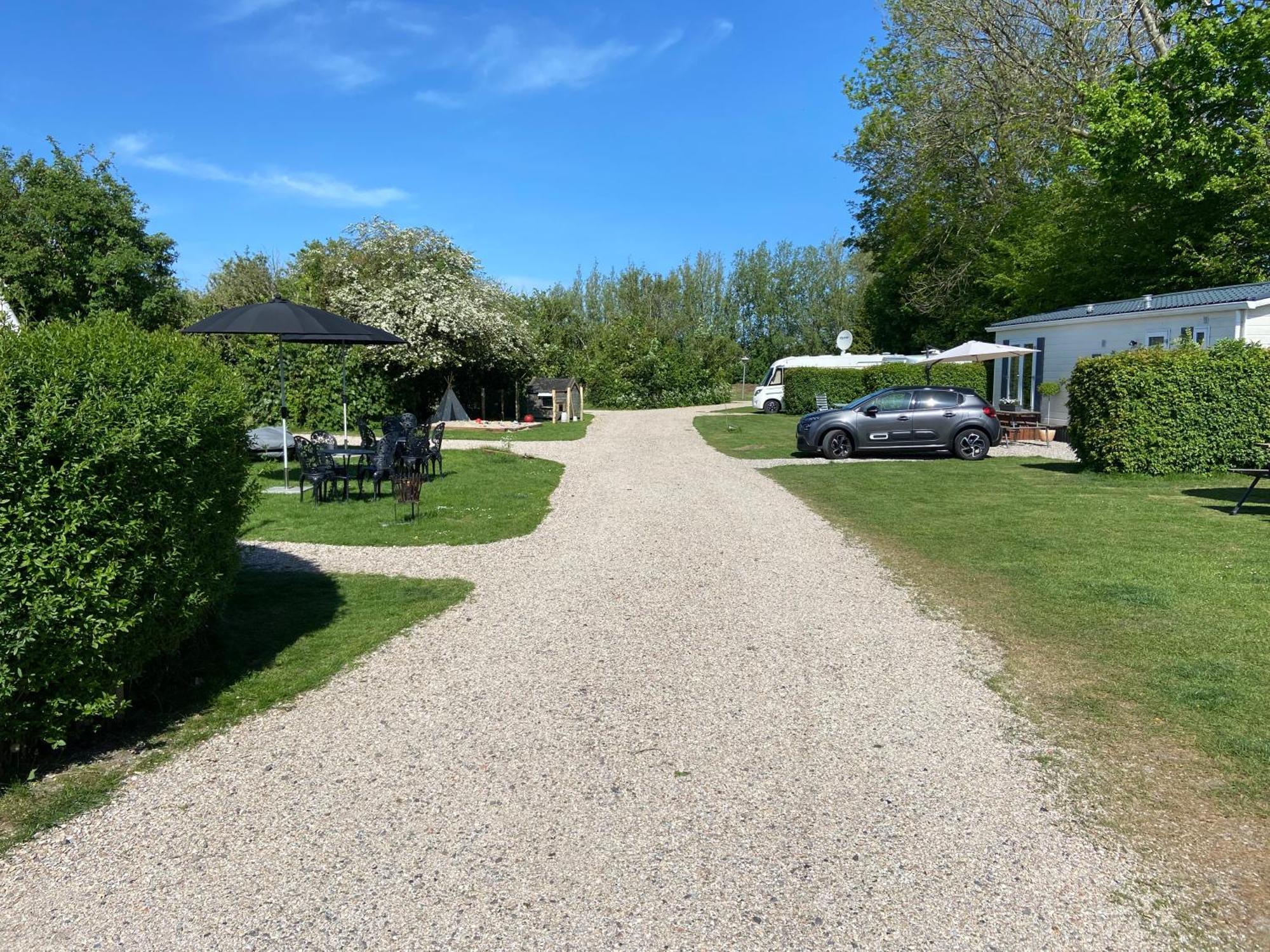 Camping Zee Van Tijd Holwerd Eksteriør bilde