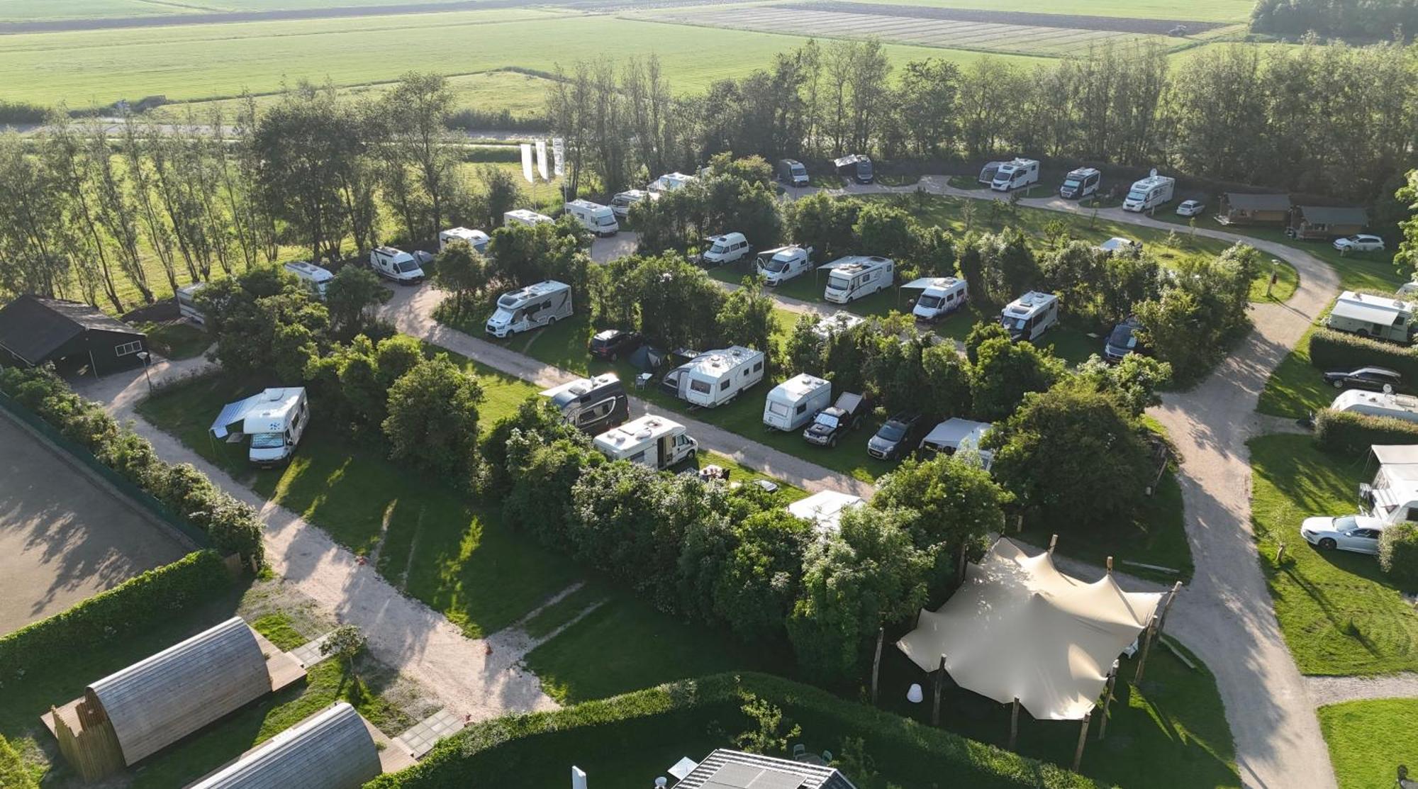 Camping Zee Van Tijd Holwerd Eksteriør bilde